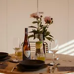 Kurpark Loft: Terrace Retreat With Free Parking Wiesbaden