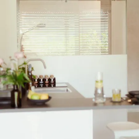 Kurpark Loft: Terrace Retreat With Free Parking *