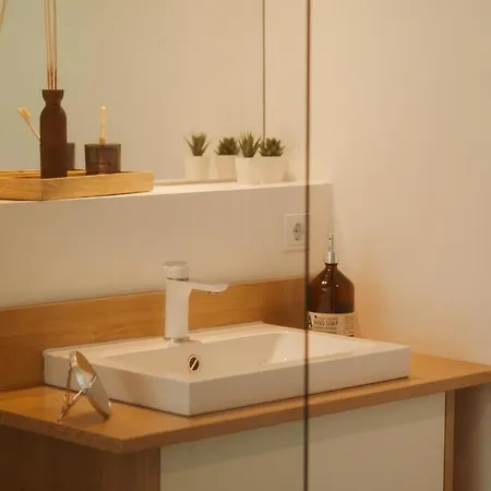 Apartment Loft-apartment - Bestlage Am Kurpark Mit Terrasse - Kostenloses Parken - Küche - Netflix - Waschmaschine Wiesbaden