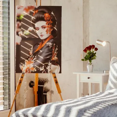 Kurpark Loft: Terrace Retreat With Free Parking Apartment