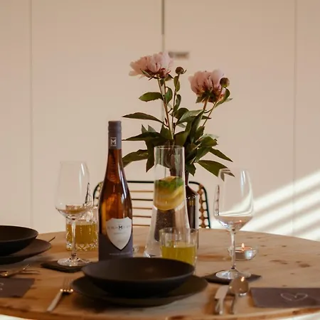 Loft-apartment - Bestlage Am Kurpark Mit Terrasse - Kostenloses Parken - Küche - Netflix - Waschmaschine Wiesbaden