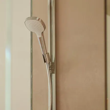 Kurpark Loft: Terrace Retreat With Free Parking Wiesbaden