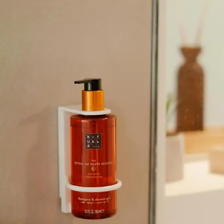 Kurpark Loft: Terrace Retreat With Free Parking