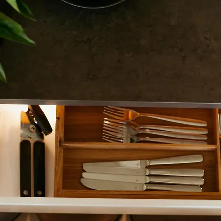 Loft-apartment - Bestlage Am Kurpark Mit Terrasse - Kostenloses Parken - Küche - Netflix - Waschmaschine Apartment Wiesbaden