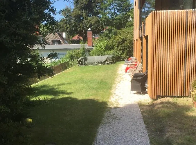 Apartment Kurpark Loft: Terrace Retreat With Free Parking Wiesbaden