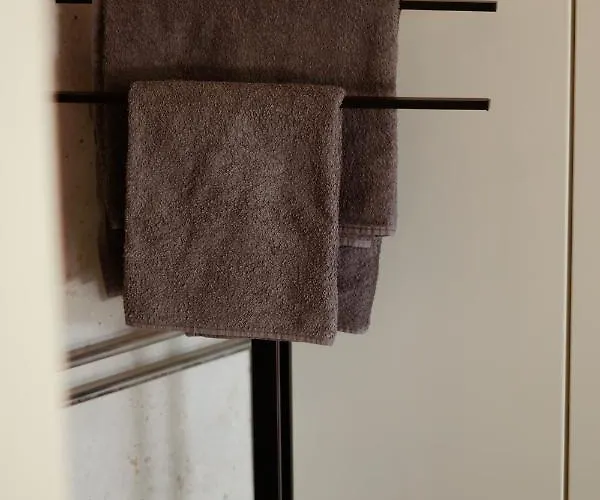 Apartment Kurpark Loft: Terrace Retreat With Free Parking Wiesbaden