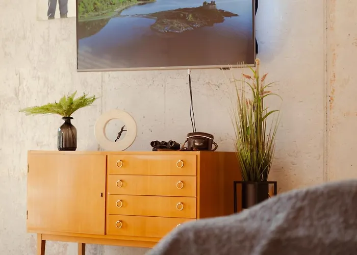 Kurpark Loft: Terrace Retreat With Free Parking Apartment