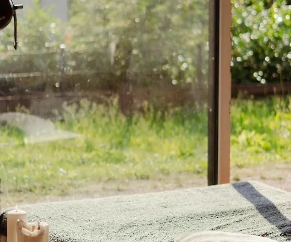 Kurpark Loft: Terrace Retreat With Free Parking