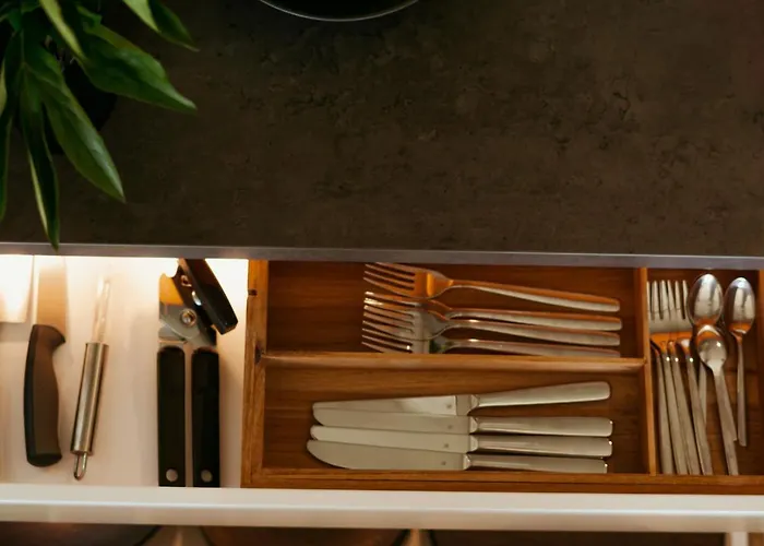 Loft-apartment - Bestlage Am Kurpark Mit Terrasse - Kostenloses Parken - Küche - Netflix - Waschmaschine Apartment Wiesbaden